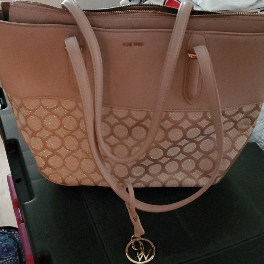 Purse - Picture 1 of 3
